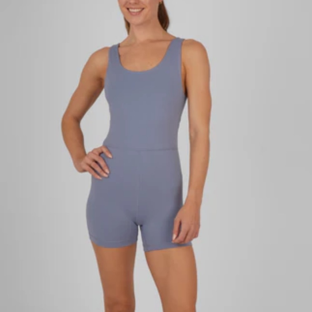 Yogalicious Athletic Romper Short Jumpsuit Blue Gray Size Small NWOT